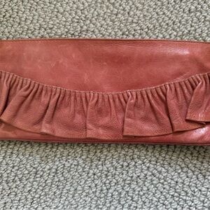 🩷🩷Hobo International Leather Wristlet 🩷🩷